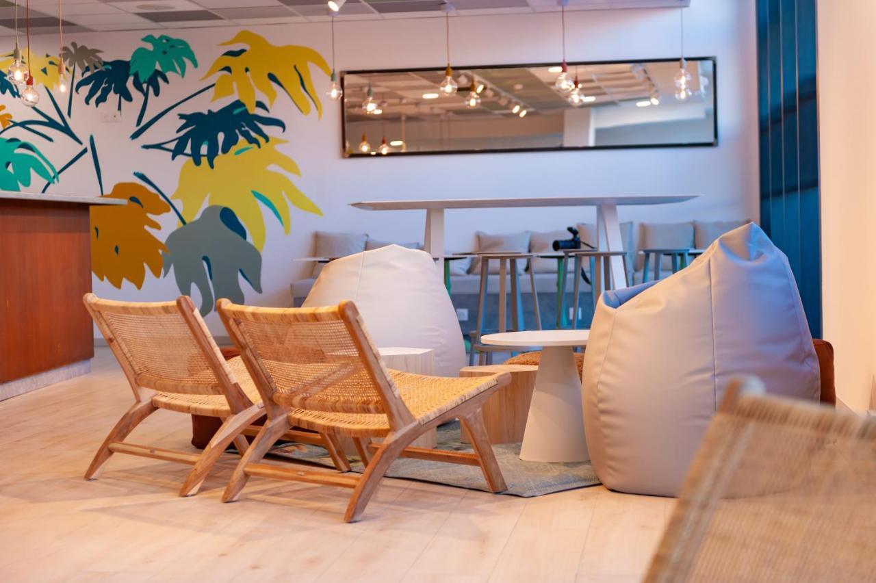 Apparthotel Privilodges Тулон Екстериор снимка
