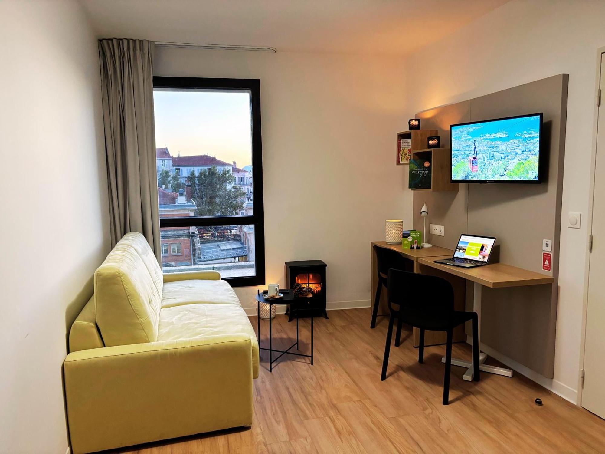 Apparthotel Privilodges Тулон Екстериор снимка